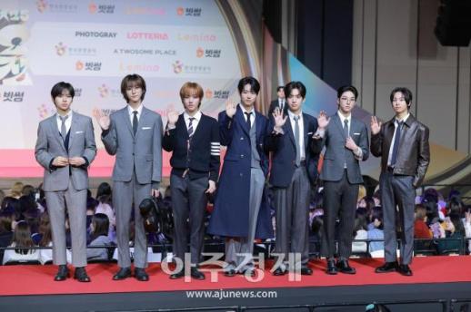 [포토] 아이딧, 2025 SBS 가요대전 레드카펫 참석