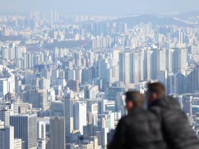 정비사업 흔드는 공사비·환율…건설업계, 체력 한계 우려