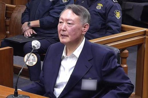 Special counsel seeks 10-year jail term for ex-President Yoon over martial law case
