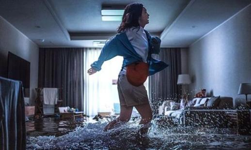 흥행은 성공, 평가는 분열…대홍수를 바라보는 두 개의 시선