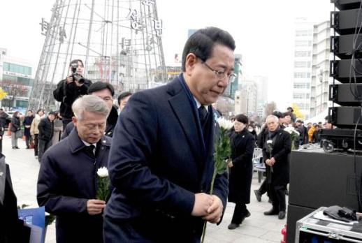 김영록 지사, 12·29 여객기 참사 1주기 추모