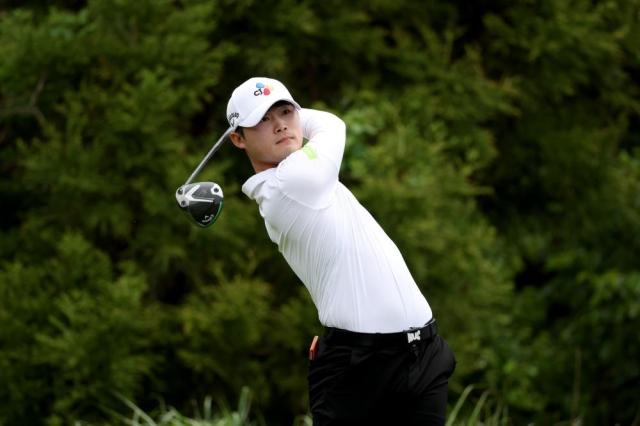 배용준은 2025시즌 한국프로골프KPGA 투어 20개 대회에 출전해 우승 1회 포함 톱10 5회를 기록했다 사진KPGA