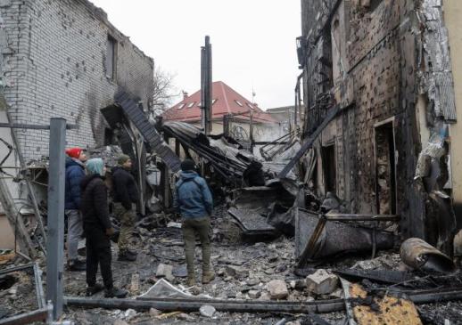 러시아, 트럼프·젤렌스키 회담 앞두고 공세 강화…148곳 타격