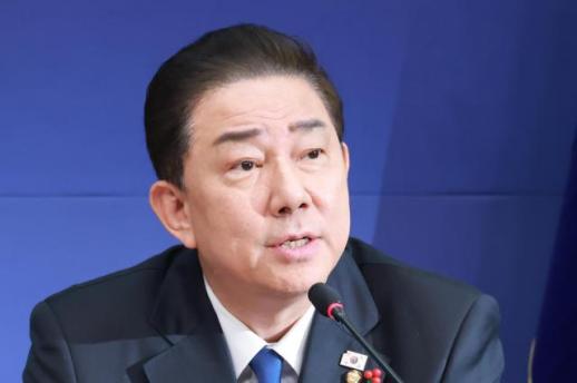 오늘부터 청와대 시대...인근 상권엔 기대와 우려 교차