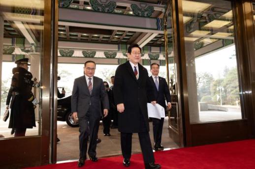 [포토] 이재명 대통령, 청와대 첫 출근