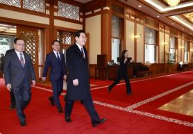 President Lee Jae-myungs first commute to Blue House