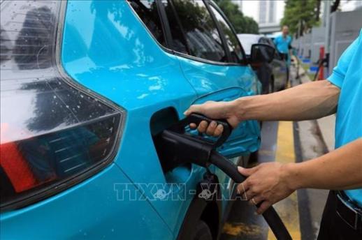 베트남, 충전소·배터리 교환함 대대적 확충...친환경 교통 전환 속도