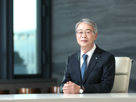 Woori Financial Group Chairman Lim Jong-ryong tapped for second term
