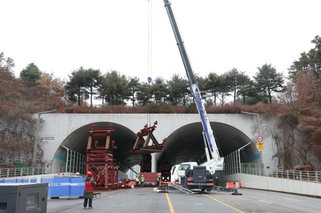 동탄숲 생태터널 긴급안전조치 현장 사진화성시