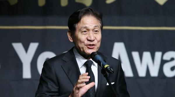 Veteran actor Ahn Sung-ki in critical condition after collapsing at home