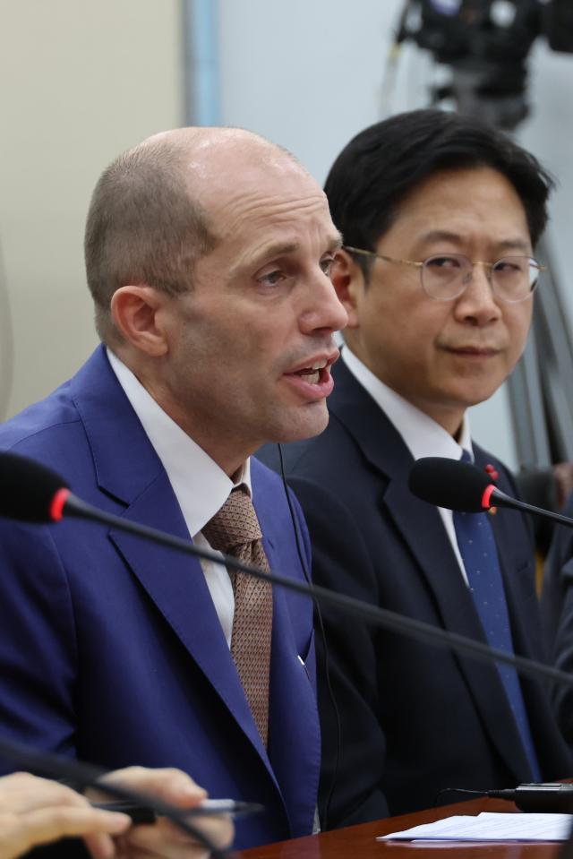 정부 "끝까지 쿠팡 책임 묻겠다"…엄정 조치 예고