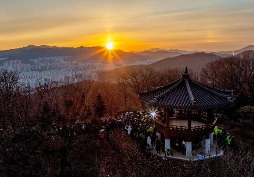  박승원 시장 병오년(丙午年) 새해 시민 삶 더 단단히 하고 광명 대도약 이끌 것