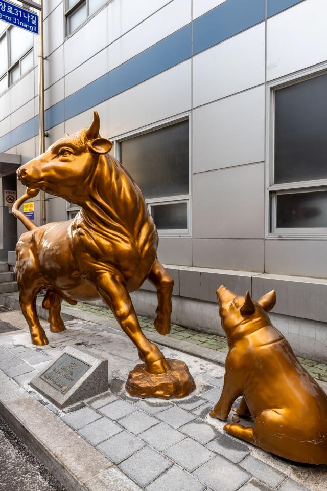 마장시장 앞 조형물 사진서울관광재단