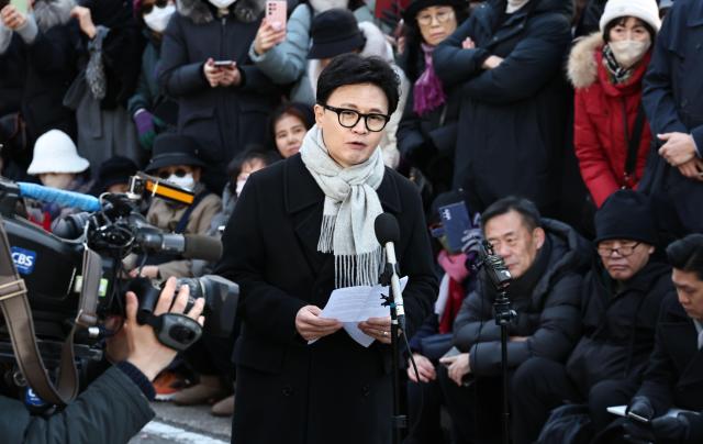 한동훈 "이재명, 김병기 공천 뇌물 묵인…특검 수사 필요" 주장