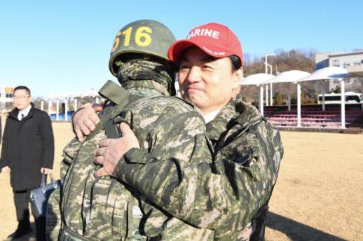 [신년사] 안규백 전작권 전환 위한 FOC 검증, 전 장병 하나 돼 준비
