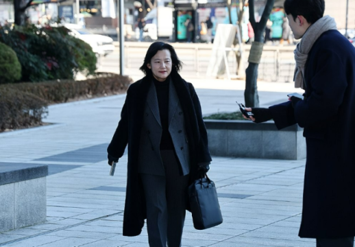 종각역 인근 택시 인도 돌진…외국인 포함 7명 부상, 심정지 1명