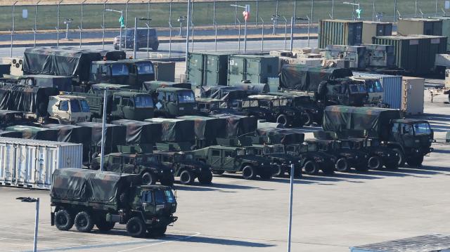 "평택기지 비행대대 비활성화"… 주한미군 감축 여부 주목