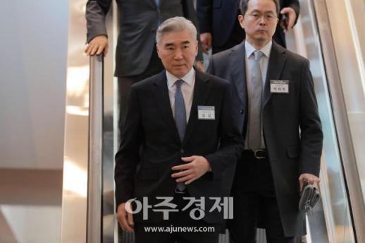 [포토] ​​​​​​​성 김 현대자동차 사장, 2026년 경제계 신년인사회 참석