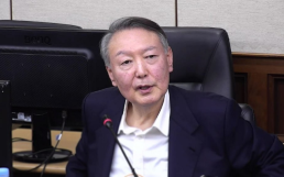 국회 예결소위 심사 돌입… 與野 728조원 예산안 힘겨루기