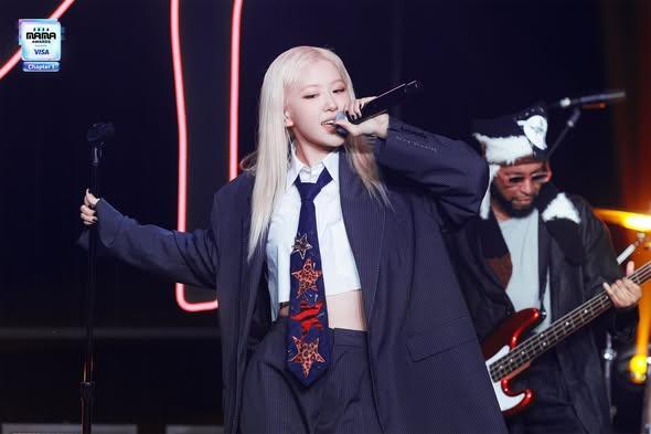 Golden, Rosés APT. place in UK year-end top 10