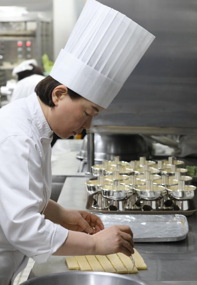 이금희 메이필드호텔 서울 수석 조리장 사진메이필드호텔 서울