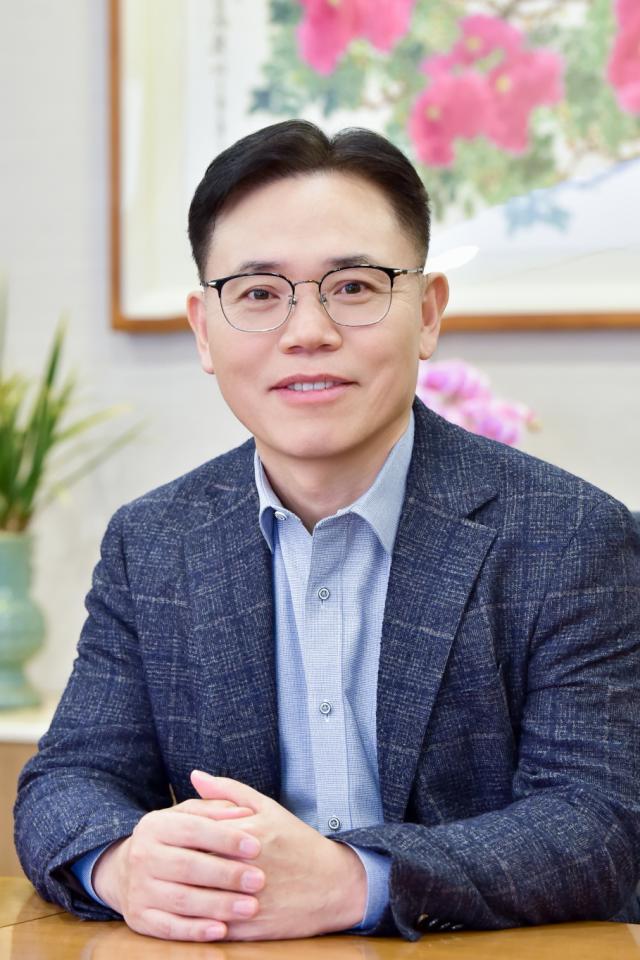 [신년사] 김동춘 LG화학 사장 "'파부침주' 결의로 가장 강한회사 만들 것"