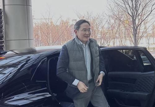 재계 총수들 李대통령 방중 동행…한중 경제협력 재가동