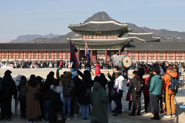 外籍游客数创新高 韩国免税店行业持续承压