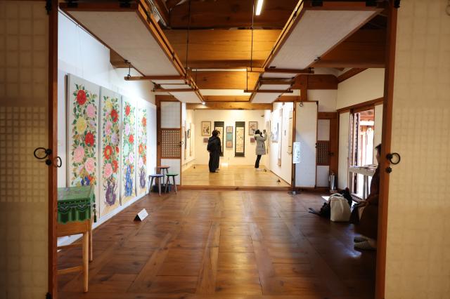 Artworks are displayed at Bukchon Hanok Office in Jongno-gu Seoul Dec 30 AJP Han Jun-gu