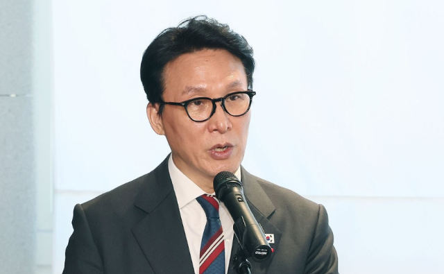 金총리, 한화오션 방문…"상생협력 모델 확산토록 행정·재정적 지원"