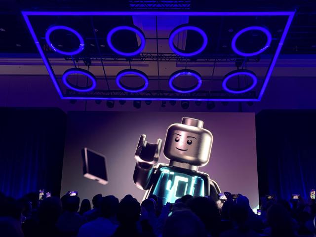 CES 2026 레고그룹 신제품 설명회에서 소개된 스마트 미니피겨 사진아주미디어그룹 CES 특별 취재단
