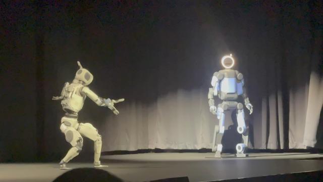 [CES 2026] "스스로 일어나는 휴머노이드"…연구실 나온 현대차 '아틀라스'