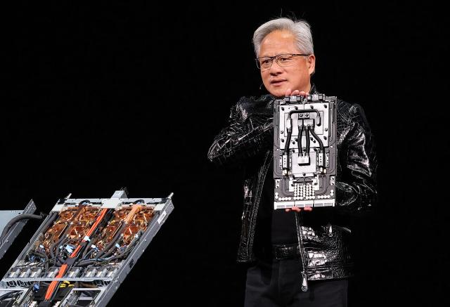 NVIDIA CEO Jensen Huang delivers the keynote address during an NVIDIA press conference at the Fontainebleau Hotel’s BlueLive Theater in Las Vegas on Jan 5 local time Yonhap