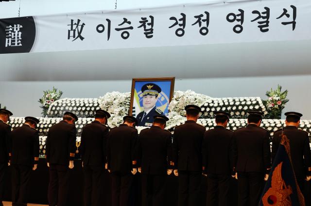 [포토] 고 이승철 경정 기리는 동료들