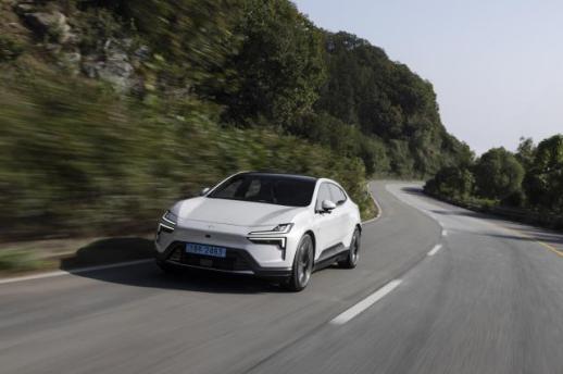  폴스타 4, 고가 수입 전기차 최다 판매 모델 등극