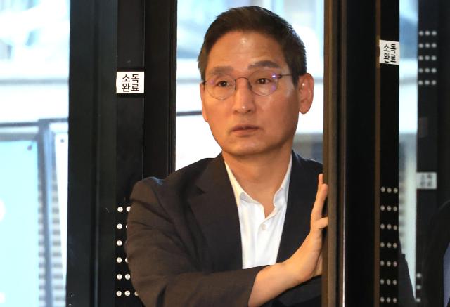 상설특검, '쿠팡 수사 무마 의혹' 김동희 검사 피의자 소환 조사