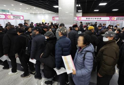 공공일자리 빼면 지난해 실업률 0.2%p 더 오른다