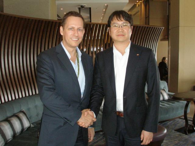 한미반도체 곽동신 회장, 피터 틸과 인연  HPSP 투자 대성공