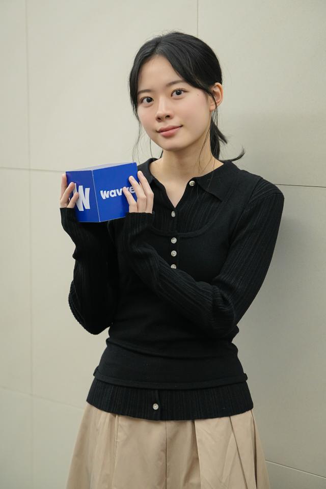 콘크리트 마켓 주연 배우 이재인 사진웨이브