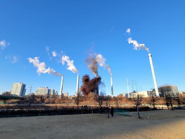 서울 목동열병합발전소 배관서 폭발…"인명피해 없어"