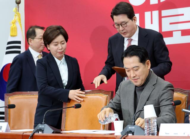 국민의힘, 윤리위 출범…윤민우 위원장 "윤리·정치적 책임 판단할 것"