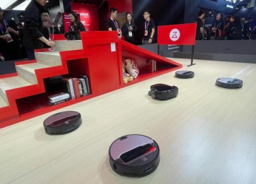 [CES 2026] 로보락, Q레보 커브 2 플로우 공개… AI청소 성능·위생까지 강화