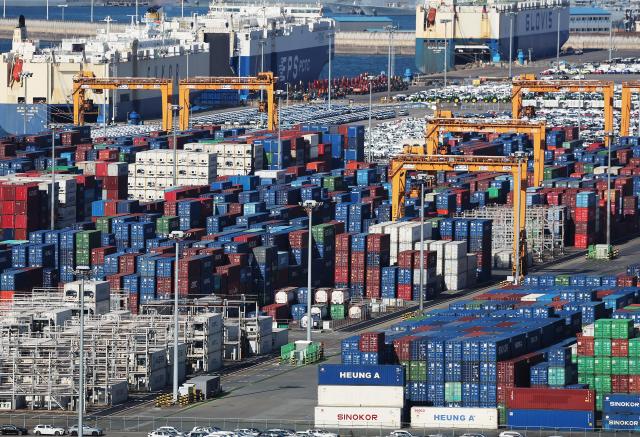 【图片来源 韩联社】