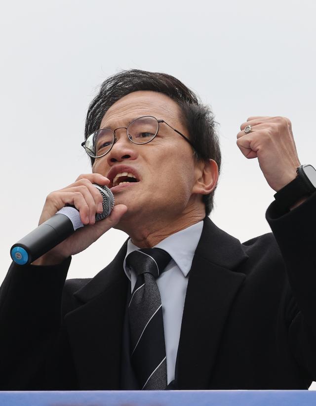 박주민 "尹, 사상 초유 법정 필리버스터…최고형으로 정의 세워야"