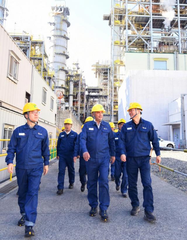 알 히즈아지 에쓰오일 대표, 온산공장 방문해 현장 임직원 격려