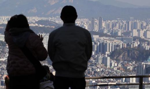 1800조 넘어선 서울 아파트 시총, 새해에도 신고가...전문가들 규제완화 시급