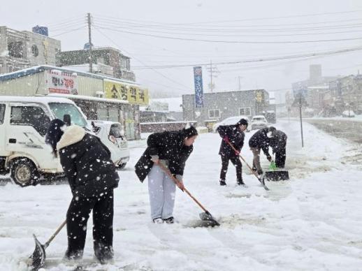 해남군휴일 반납 제설대응폭설 속 군민 안전 지켜라
