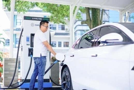 [NNA] 印尼 연말연시 EV 충전소 이용, 5배↑