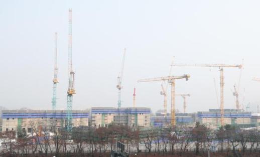 [추락하는 MBK신화②] 홈플러스? 나는 몰랐다…김병주와 MBK의 책임 회피