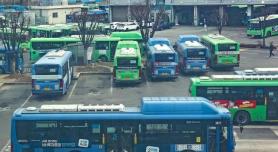 Icy rush-hour disruption inevitable as Seoul city bus strike begins